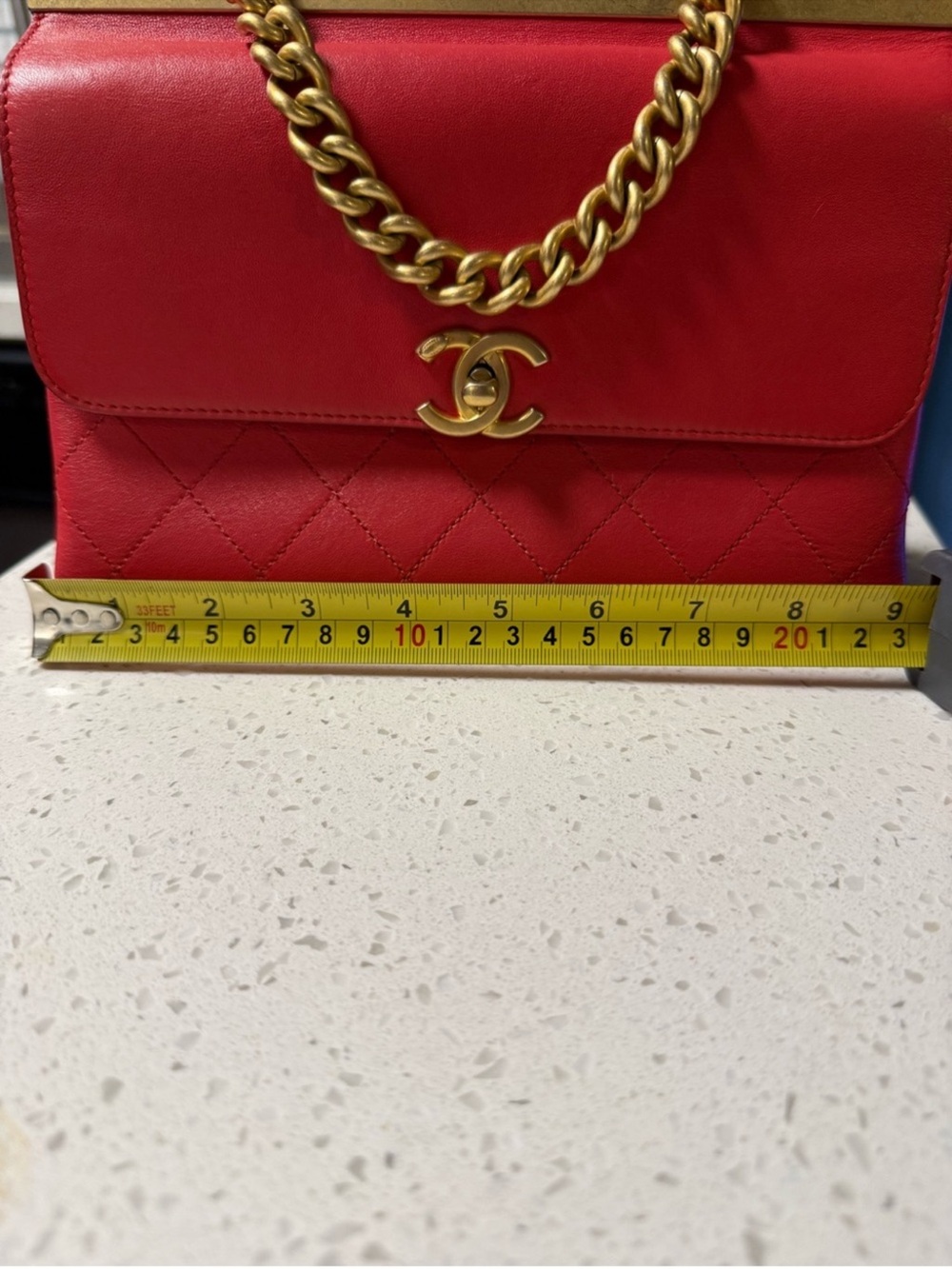 CHANEL Red Quilted Leather Shoulder Bag with Gold Hardware - Picture 5 of 14